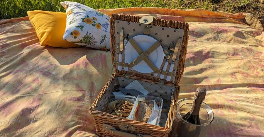 From Parma/Cinque Terre: Truffle & Parmesan Picnic (Tasting) - Getting there from Parma, Cinque Terre, or the train