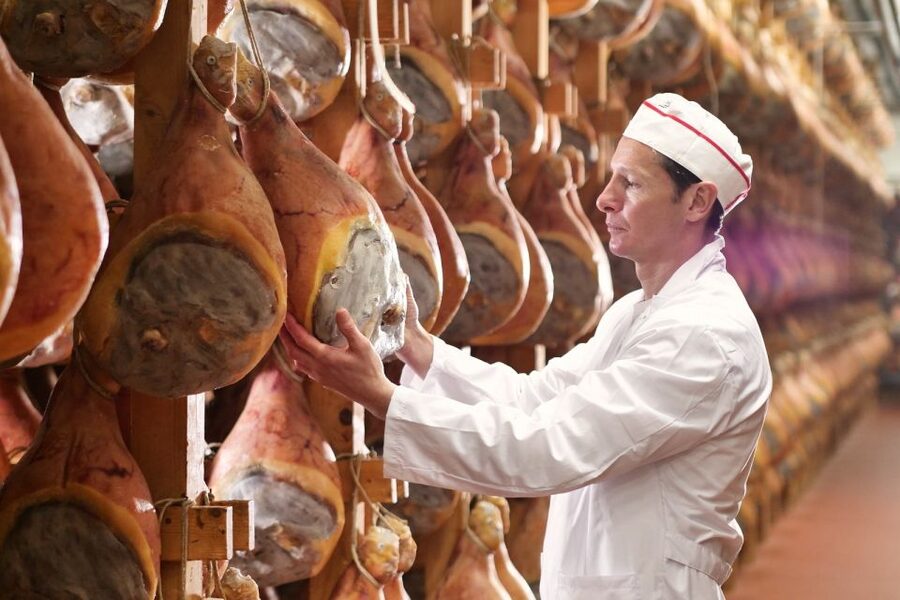 From Parma: Parmigiano and Parma Ham Guided Food Tour - Meeting at Parma’s NH Hotel