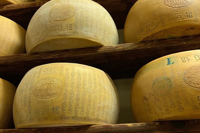 From Parma: Parmigiano,Prosciutto and winery Tour and tasting - Inside the Beneceto cheese dairy