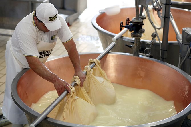 From Parma: Parmigiano Reggiano Farm Tour & Tasting with Transfer - Why this cheese tour belongs on a Parma itinerary