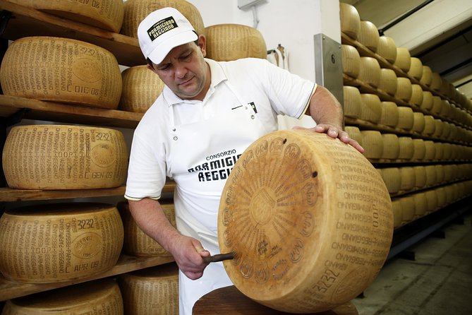 From Parma: Parmigiano Reggiano Farm Tour & Tasting with Transfer - Timing, group size, and practical details