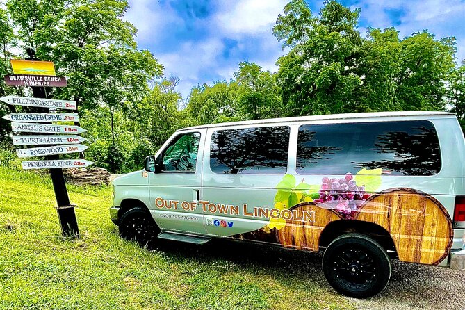 Full-Day Group Wine Tour (with cheese and charcuterie) in Niagara-on-the-Lake - Château des Charmes: estate wine with French roots