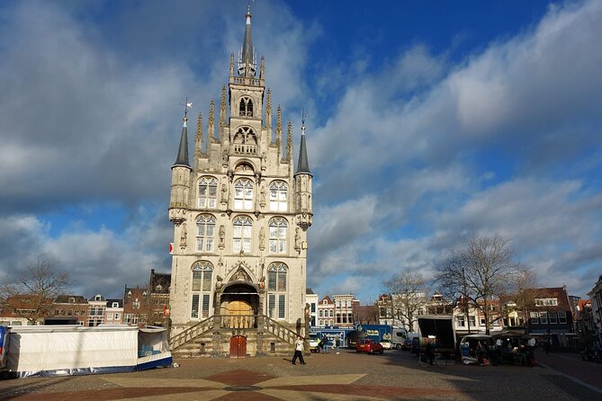 Gouda Cheese and Delft Blue: Full-Day Private Tour - Delft’s Markt and its two landmark churches