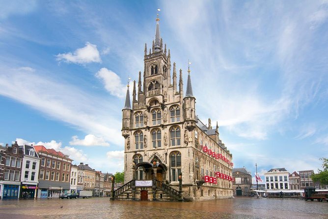 Gouda Private Walking Tour: History, Architecture & Cheese - De Markt: Gouda’s Main Stage