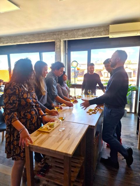 Gourmet Experience: Tasting of Spanish Cheeses and Wines - Key points at a glance