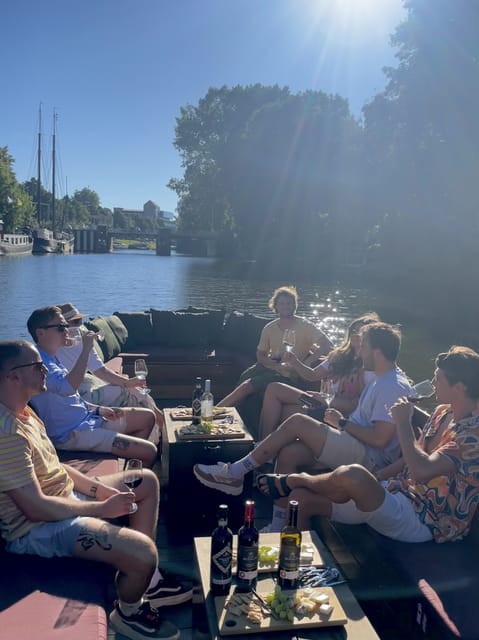 Groningen: Evening Cheese and Wine cruise - What this Groningen evening cruise is really like
