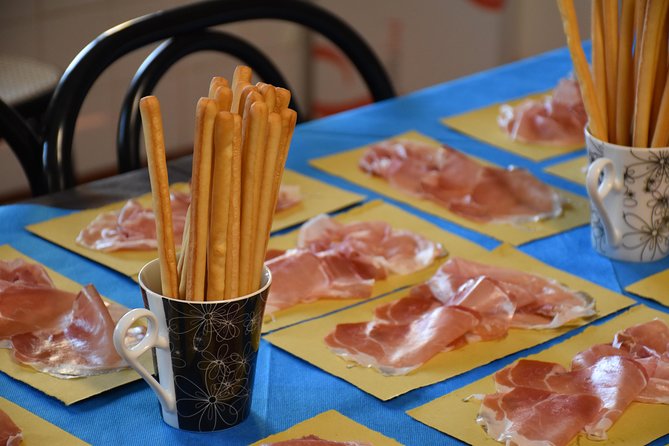 Guided group tour TastyBus: Parmesan Cheese and Parma Ham - The full-day route adds lunch and real balsamic vinegar