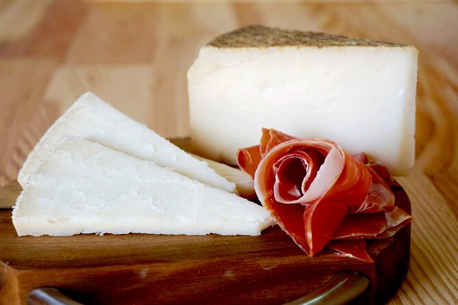 Guided Tour Montesdeoca Cheese Factory - Cheese and Wine Tasting - Key points to know before you go