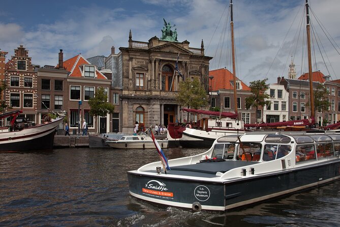 Haarlem Cheese and Wine Cruise - Setting off from the Spaarne at 6 pm