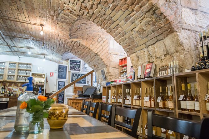 Hungarian Wine Tasting (with Cheese and Charcuterie) in Budapest - Five wines that explain Hungary better than a single bottle