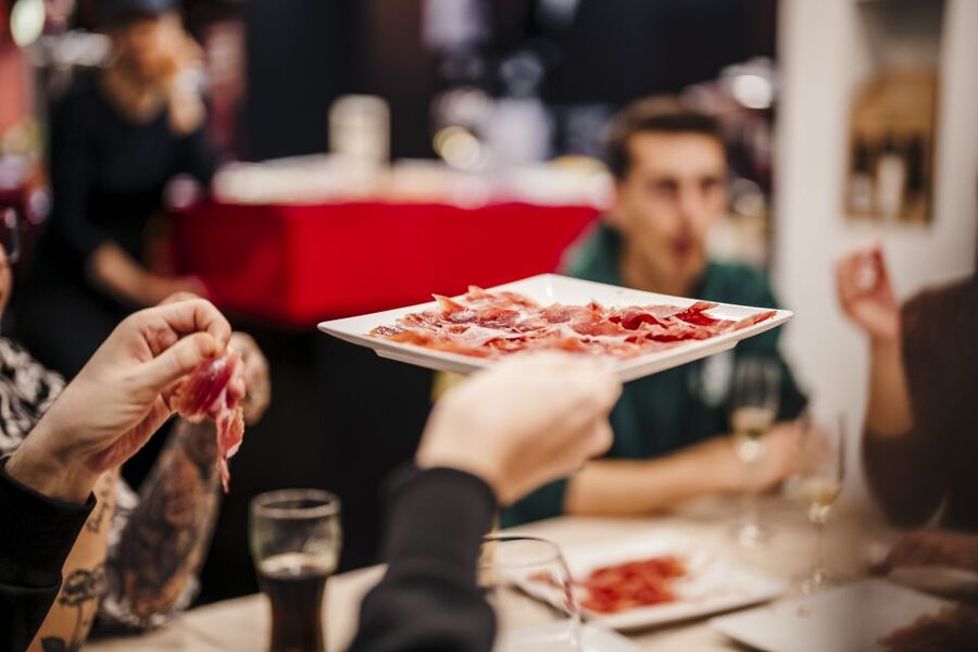 Jamón Experience Master Plus: Ham, Wine & Cheese Tasting - Should you book the Jamón Experience Master Plus?