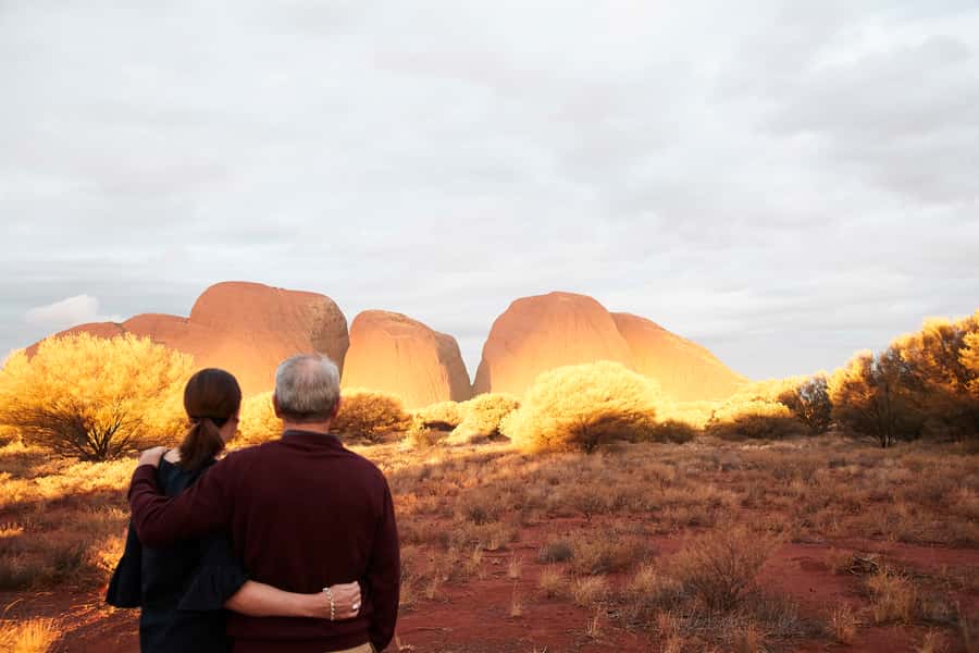 Kata Tjuṯa Sunset Tour with Sparkling Wine and Cheeseboard - The sunset viewing: colour changes minute by minute