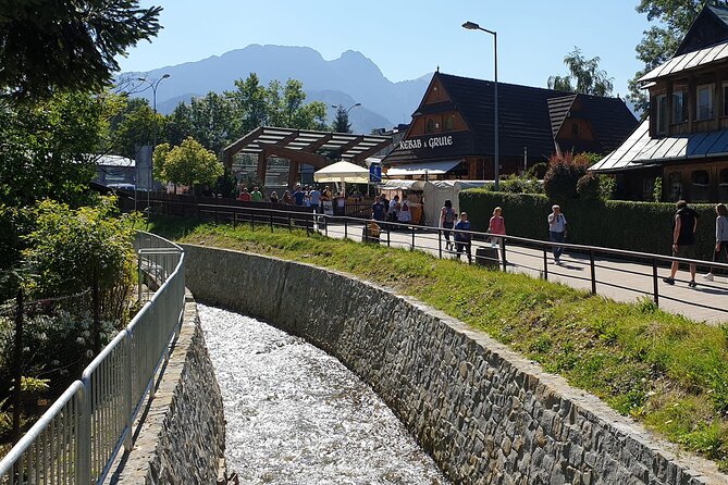 Krakow - Zakopane: Funicular, Cheese and Highland Highlights - Jaszczurówka’s wooden chapel