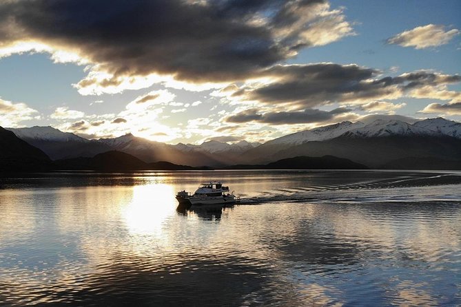 Lake Wanaka 1-Hour Cruise Including Wine and Cheese - Price and overall value