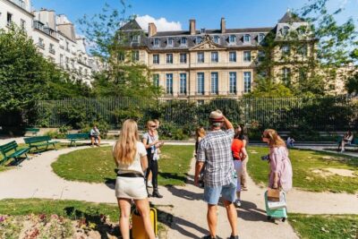 Le Marais Walking Food Tour with Cheese, Wine & Pastries