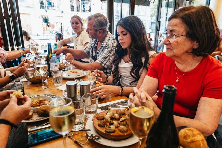 Le Marais Walking Food Tour with Cheese, Wine & Pastries - Small groups change the feel