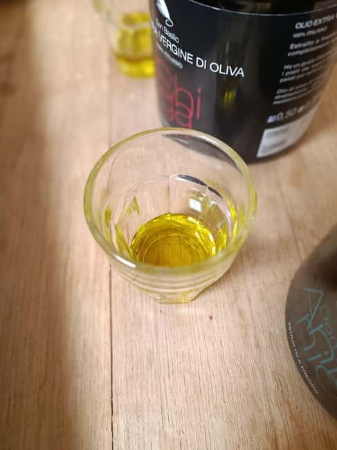 Lecce: Olive Oil, Cheese, and Wine Tasting Experience - Why olive oil is the star in Lecce