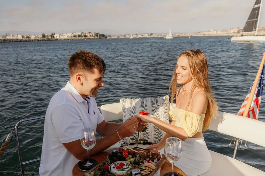 Los Angeles: Luxury Cruise with Wine, Cheese & Sea Lions - Private boat or small group?