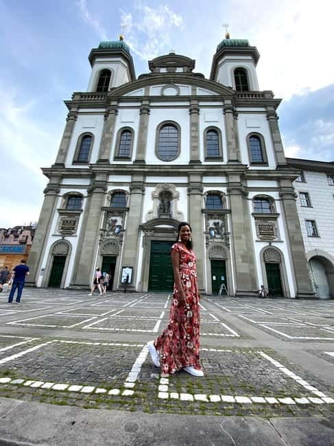 Lucerne: Private Chocolate and Cheese Tasting Walking Tour - A private format with real advantages