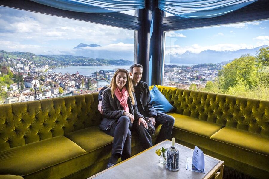 Lucerne: Walking and Boat Tour with Cheese & Wine Tasting - Who should book this experience?