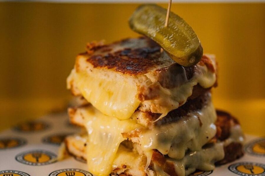 Manchester: Guided Cheese Crawl with Tastings - Meeting Manchester’s cheesemongers