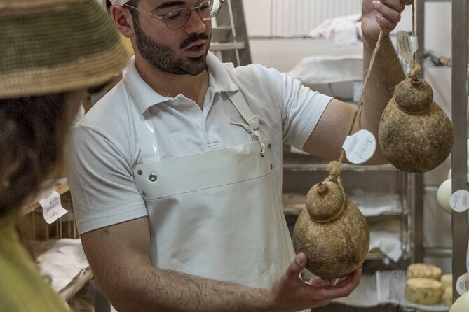 Masseria Seppunisi Tour - Mozzarella and Burrata experience - Seeing how mozzarella becomes burrata