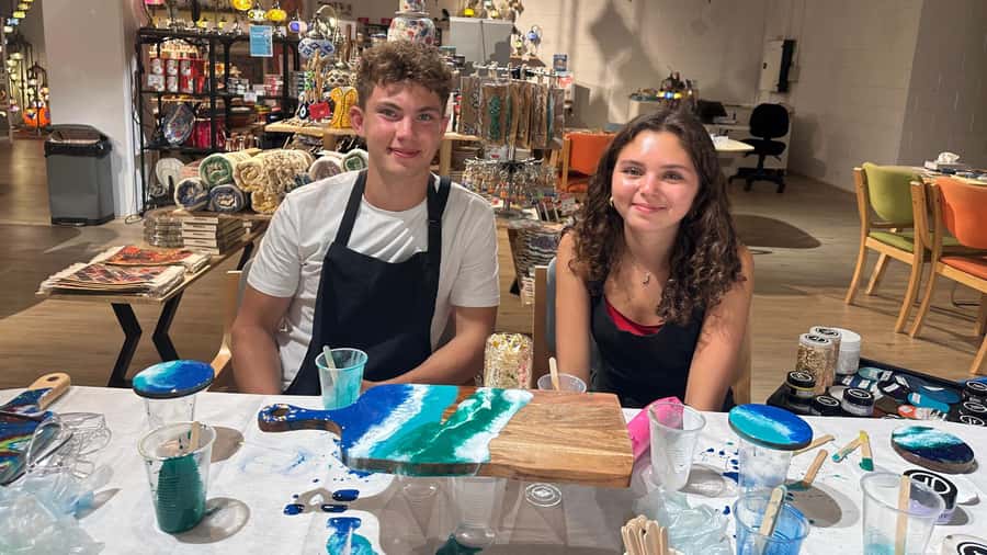 Melbourne: Resin Art Classes - Cheeseboard & Coasters - A Good Choice for Gifts and Group Plans