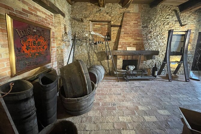 Monforte d'Alba: wine and cheese experience - Arriving at Costa di Bussia at 11:30 am