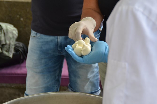 Mozzarella Class or Pizza Class - Amalfi begins the morning
