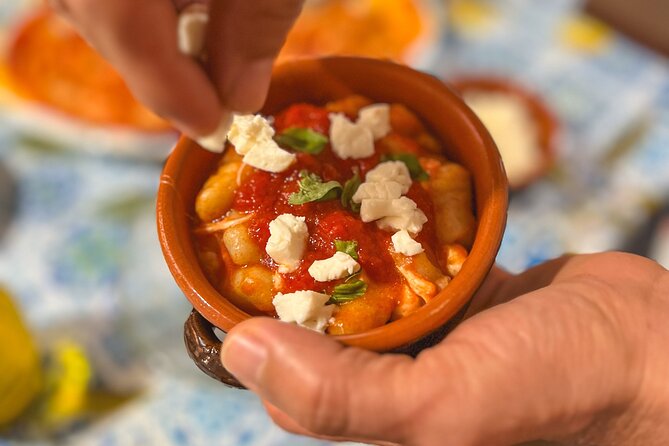 Mozzarella experience with private cooking class - A family kitchen near Sorrento
