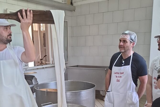 Mozzarella Experience with Tasting in Vico Equense - Weather and cancellation details