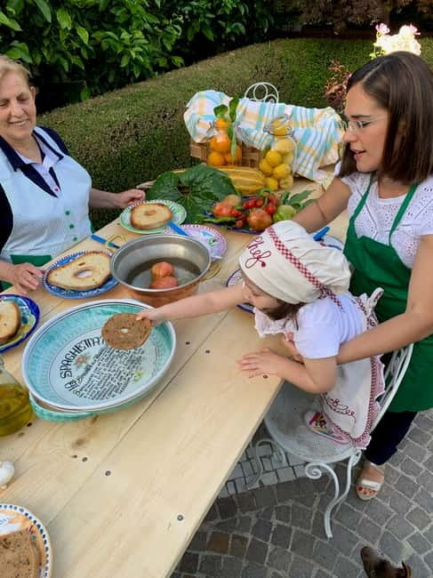 Naples: Mozzarella Experience, Taste of Southern Italy - A Southern Italian meal in the garden