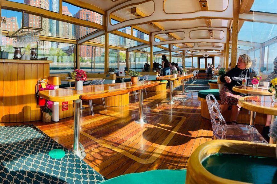New York City: Champagne and Cheese Pairing Cruise - Sailing past One World Trade Center and the Financial District