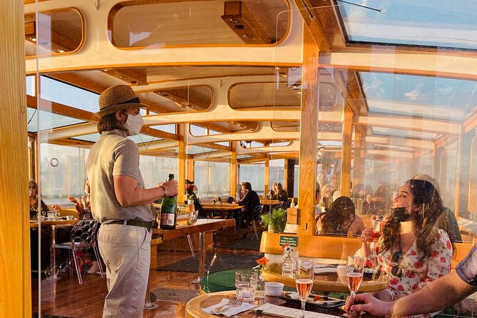 New York City: Champagne, Cheese, Caviar & Sightseeing Cruise - What the wine, cheese, and caviar service is really like