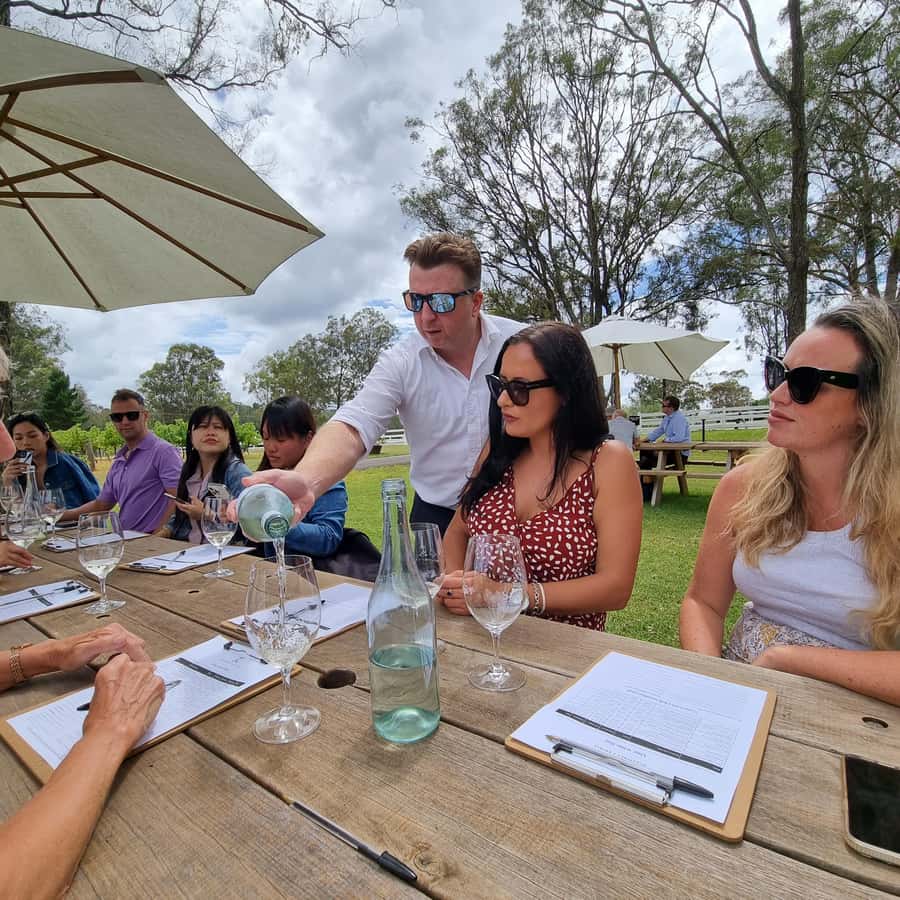 Newcastle: Hunter Valley Wine, Gin, Cheese & Chocolate Tour - Spirits bring a welcome change of pace