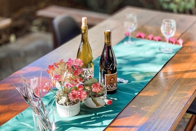 Olive Oil, Cheese, and Wine Tasting with Local Expert - Why the small group size matters