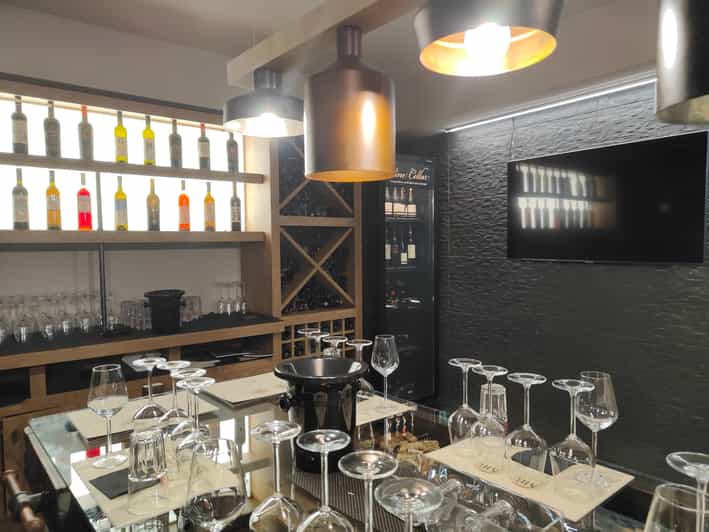 Orange & Natural Wines Of Greece with Cheese & Olive Oils - Six Glasses, Six Different Ideas