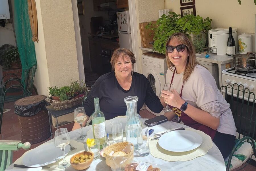 Palermo: 2-Hour Sicilian Cheese and Wine Tasting Tour - Why the two-hour format works
