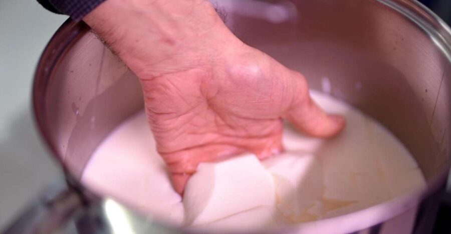 Paris: Butter and Cheesemaking Workshop - Key points at a glance