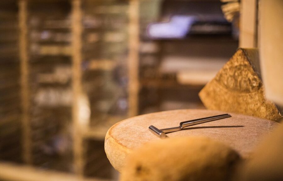 Paris: Cheese and Wine Class in a 17th Century Cellar - Inside a 17th-century cheese cellar