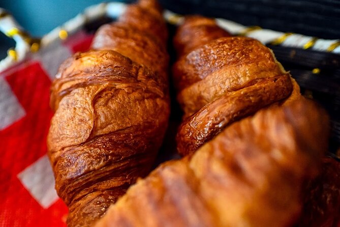 Paris Le Marais Food Tour With 10+ Tastings, Cheese, Wine & More - Bread lessons and the proper baguette routine