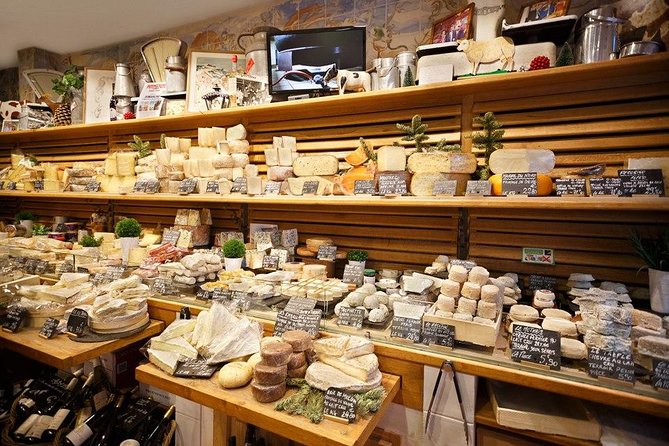 Paris Marché d’Aligre Walking Tour with Chocolate and Cheese Tasting - Three chocolates at the confectionery