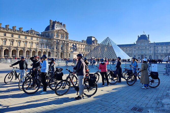 Paris : Private electric bike tour with wine and cheese tasting - The Passy finish on Rue de l’Annonciation