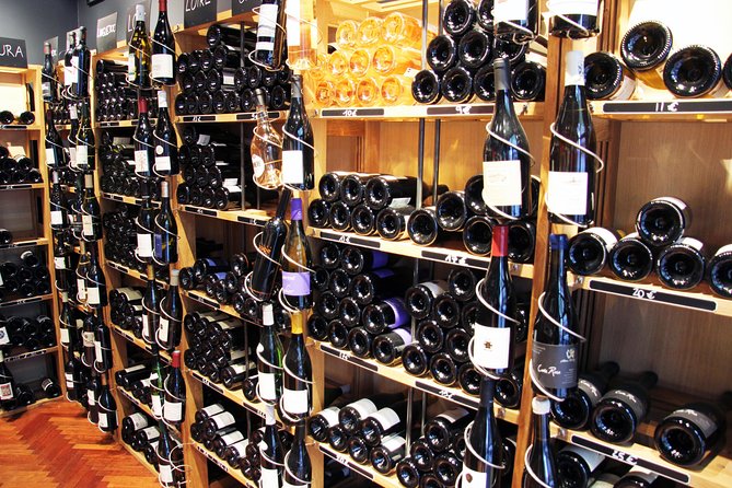 Paris Wine and Cheese Tastings Class near Le Marais - Bread, water, and the option to spit