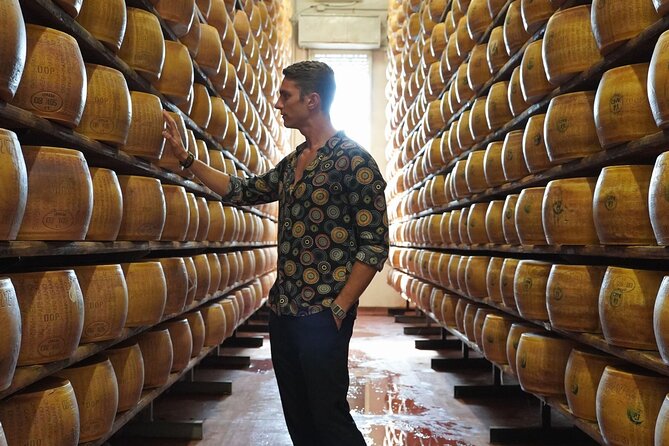 Parma Delights Tour: Parmigiano, Prosciutto & Balsamico - Finishing in Modena with traditional balsamic vinegar