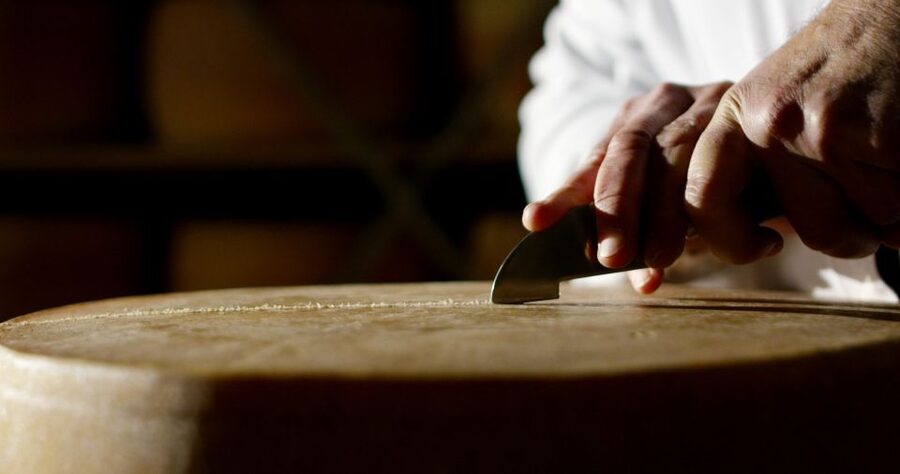 Parma: Parmigiano Reggiano Farm Tour & Tasting with Transfer - Leaving Parma from the NH Hotel