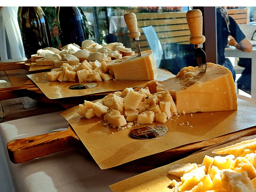 Parmesan Cheese Factory Tour & Tasting near Parma - Key points at a glance