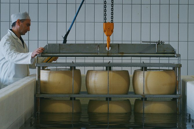 Parmigiano-Reggiano Cheese Factory Small group Tour From Parma - Why this Parma cheese visit is worth your morning