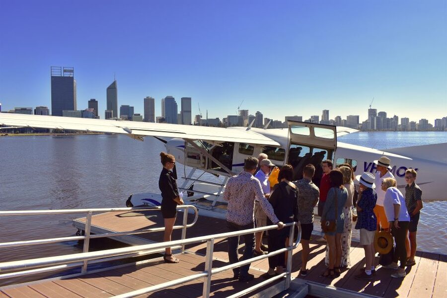 Perth: Scenic Seaplane Tour with Cheese Board & Champagne - Should you book the Sip and Scenic experience?
