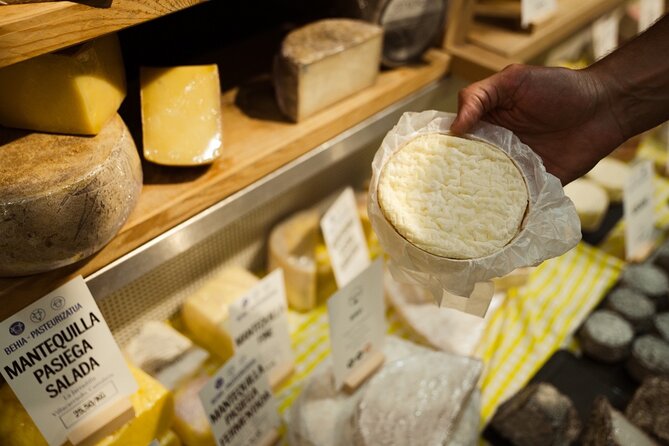 Private Basque Cheese & Txakoli Wine Tour from San Sebastian - Gaintza Txakolina and the taste of the Basque coast